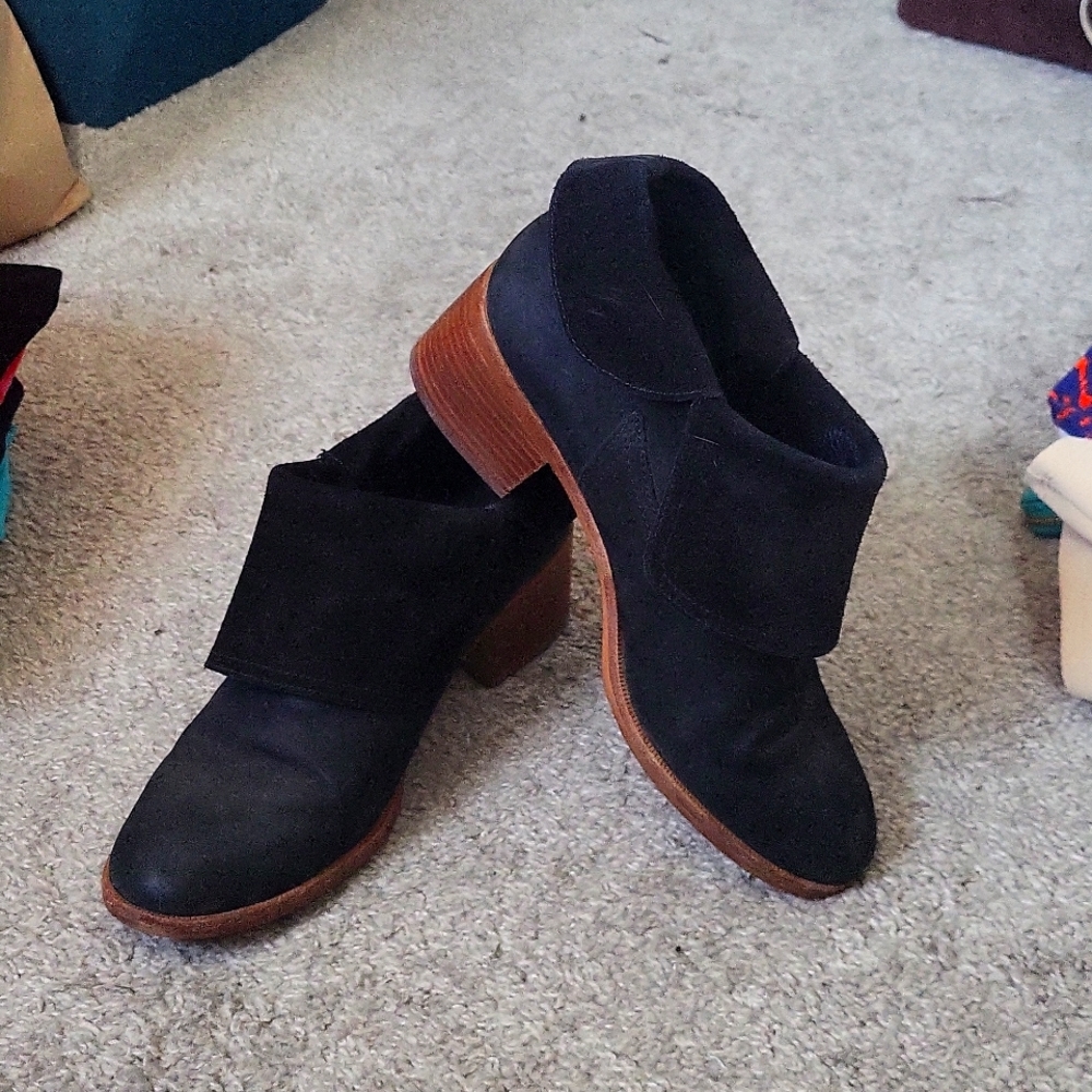 Black & Brown Ugg ankle boots size 11